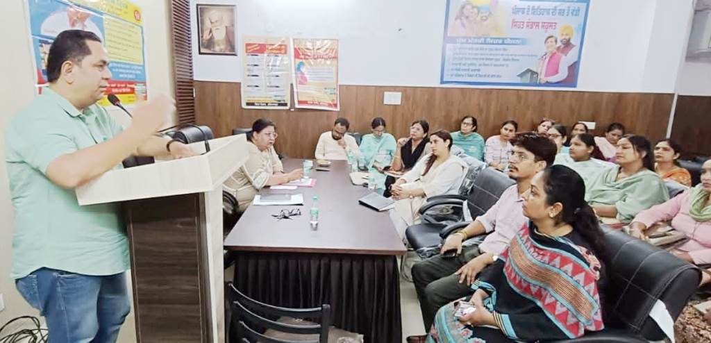 Review meeting to make maternal and child health and vaccination services more effective